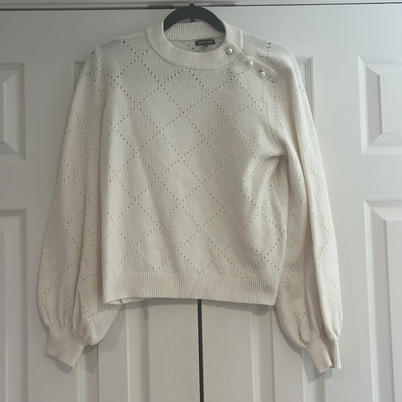 Crewneck Pullover Sweater with Pearl buttons - Picture 3 of 8